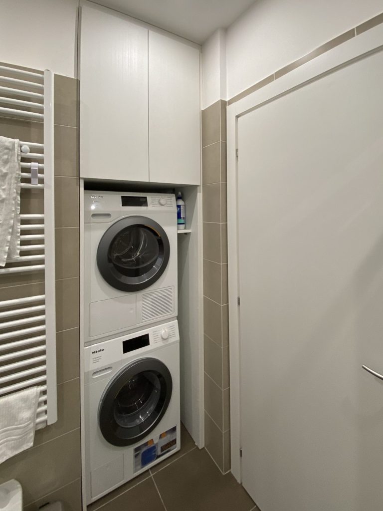 Lavanderia con colonna lavaggio