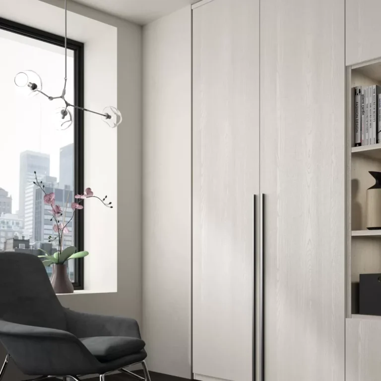 Mobile in laminato