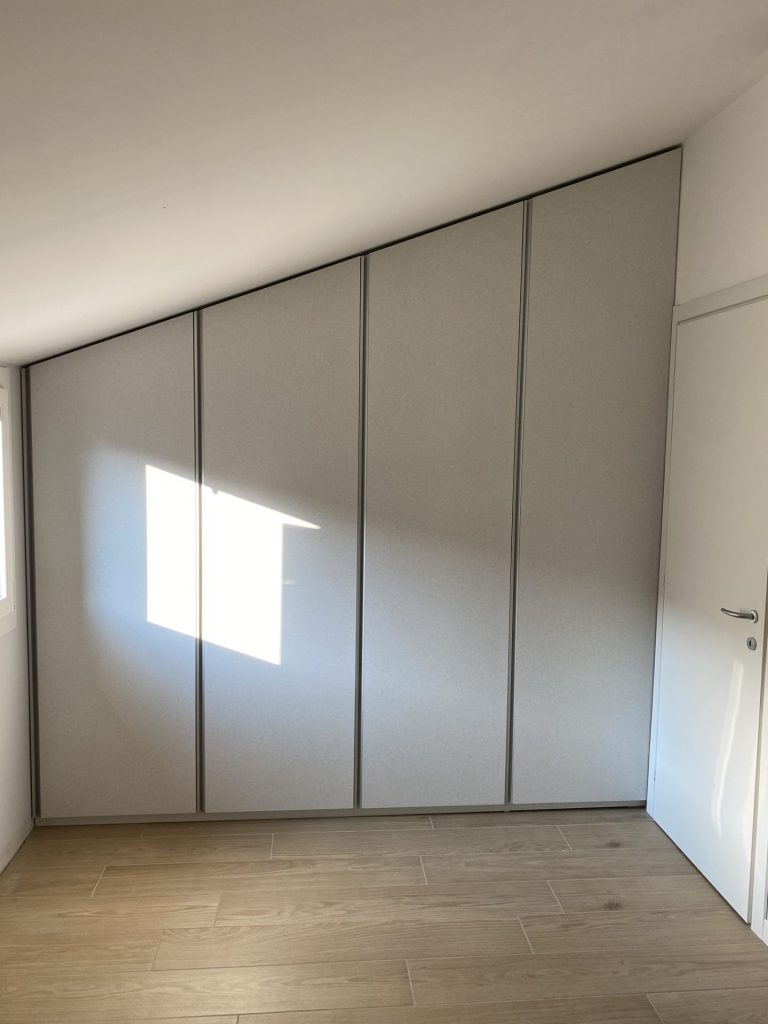 Armadio mansarda su misura