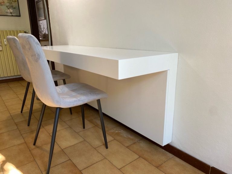 Tavolo sospeso  