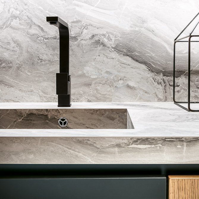 Top cucina in laminato