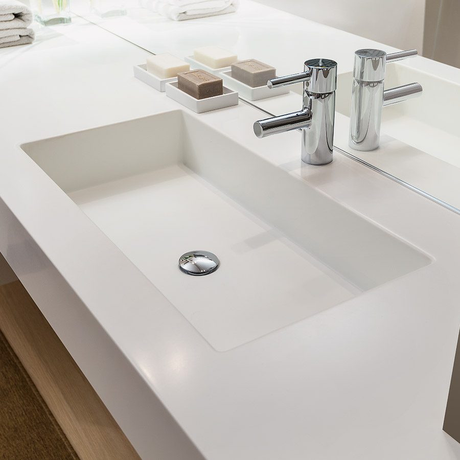 Vasca integrata bagno corian