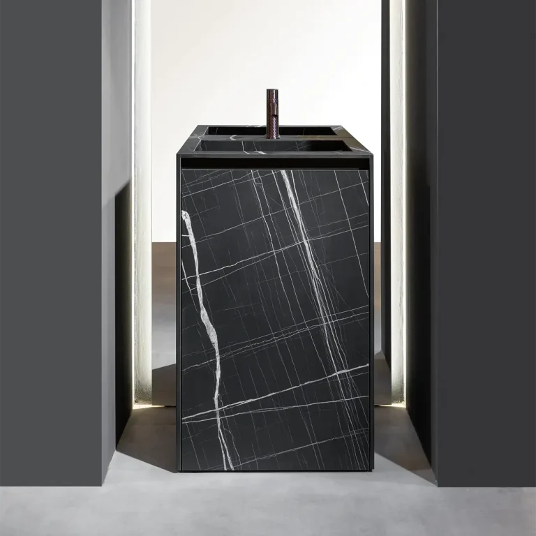 Lavabo monolitico freestanding